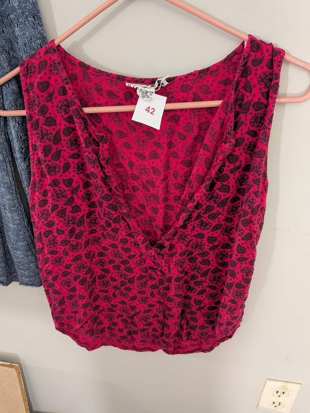 Cotton Express Hot Pink Paisley V-Neck Sleeveless Blouse